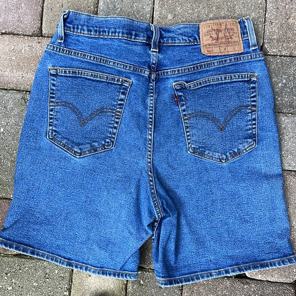 Vintage 550 Levi’s High Waist Y2K Blue Jean Shorts Size 10 - Picture 2 of 9